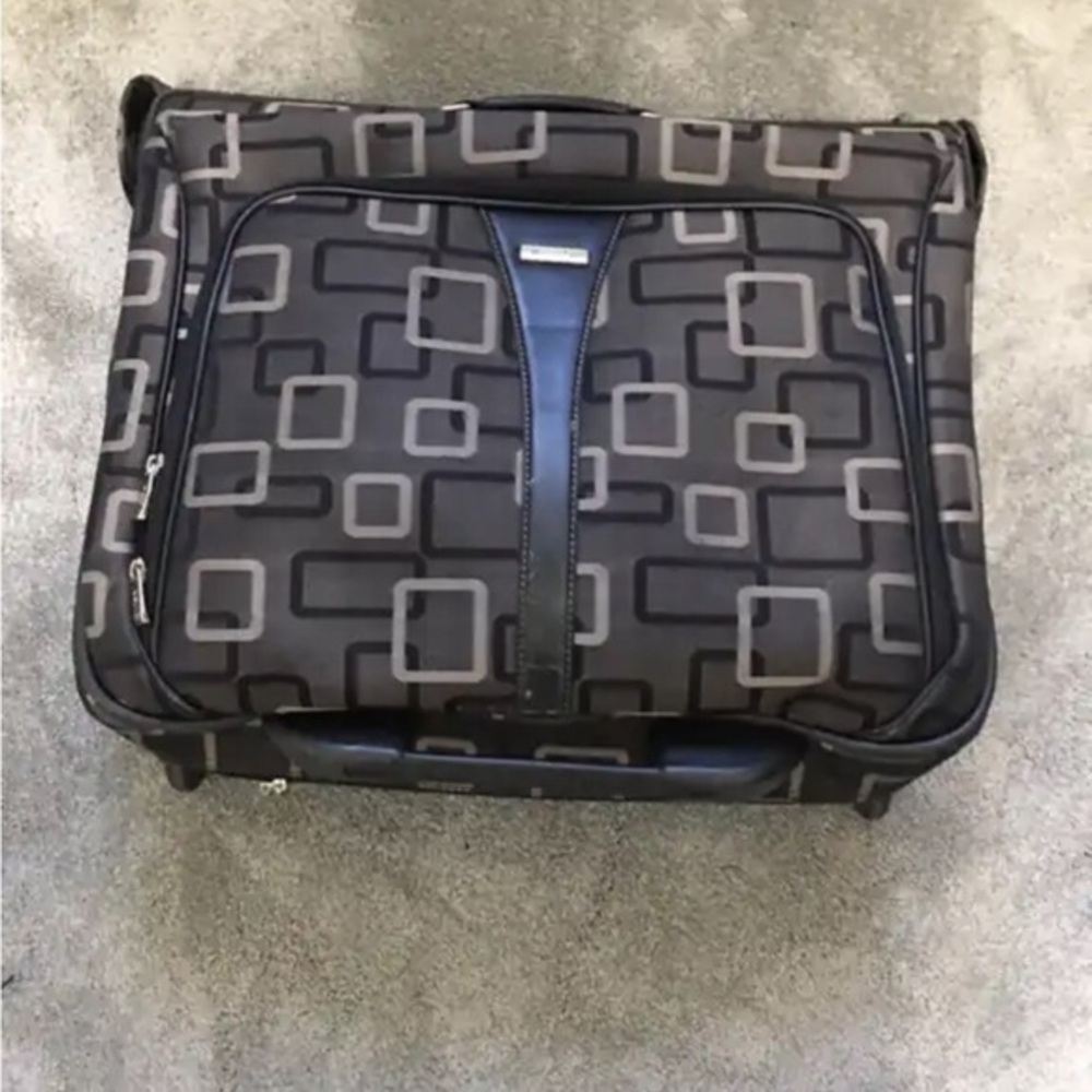 APT 9 Black and Gray Suitcase